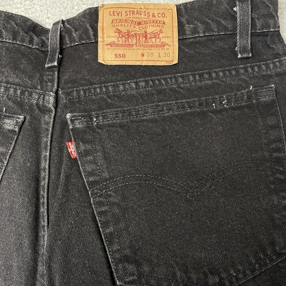 Vintage 90s Black Denim Levi's 550 Relaxed 38x30 Jeans VTG